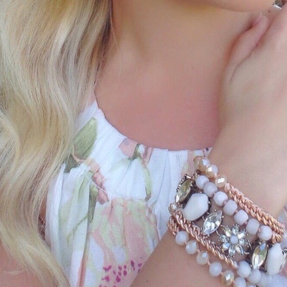 🆕 Statement Bracelet - Picture 2 of 3