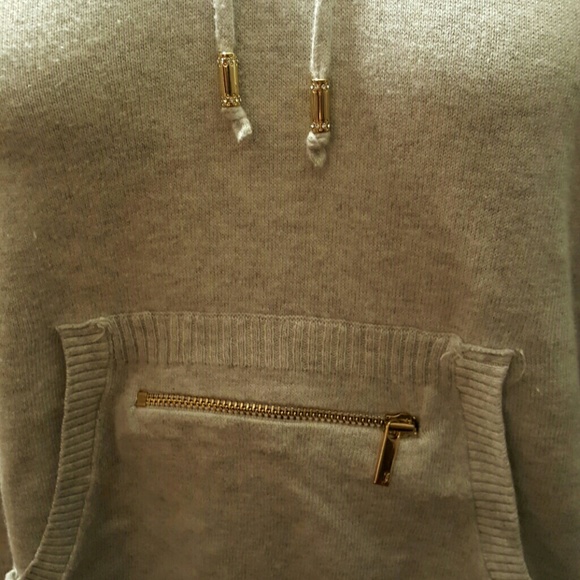 Juicy Couture Extra Comfy Perfect Summer Hoodie - Picture 2 of 4