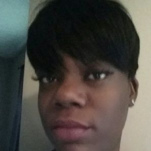 Meet your Posher, Khadija