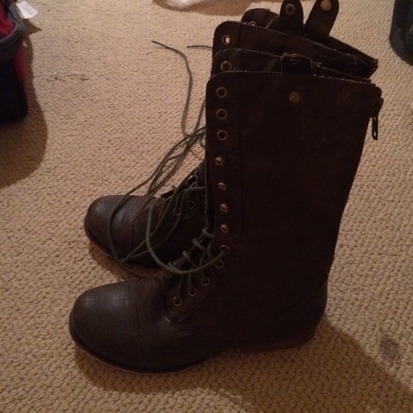 Madden girl combat boots (size 6.5)