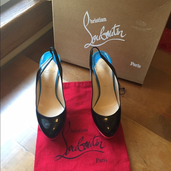 Sold 🎉Host Pick🎉 Authentic CL - Picture 3 of 4