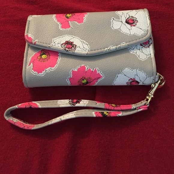 Super cute Wristlet with cell phone compartment