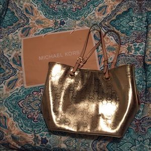 Large metallic Mk bag