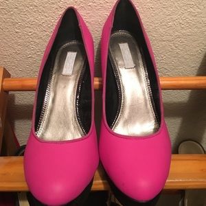 Rachel Roy-Fabulous pink heels