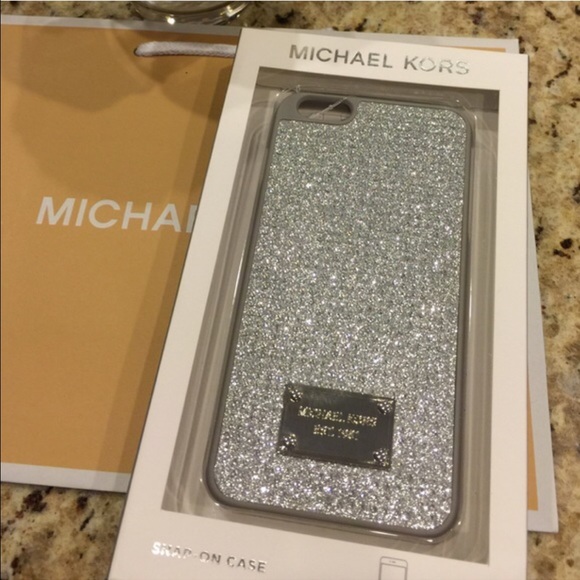 MK iPhone 6 plus case brand new with box - Picture 3 of 4