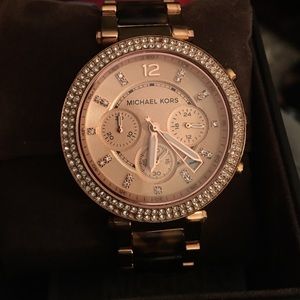 Rose gold tortoise shell Michael Kors watch