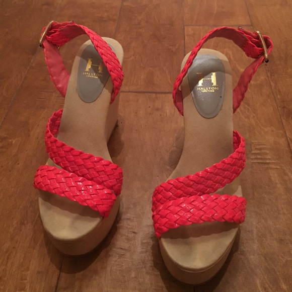 Halston Heritage Pink wedges