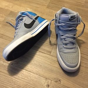 Men's Nike Air size 9