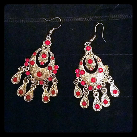Vintage style dangling earings