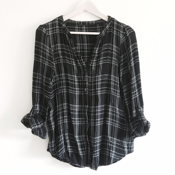 Tops - Black and White Flannel Button Up