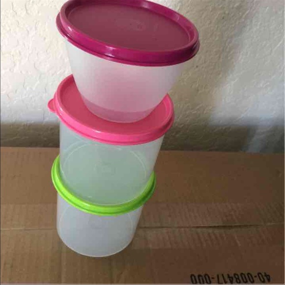 Tupperware bowls