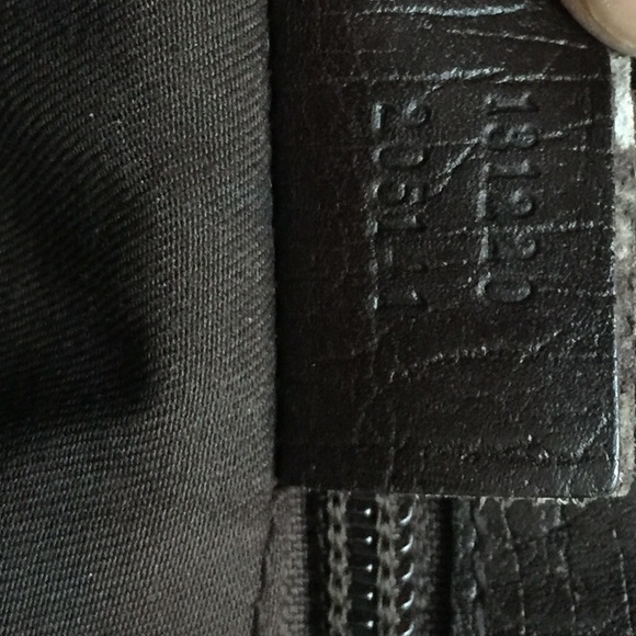 GUCCI MONOGRAM TOTE - Picture 3 of 4