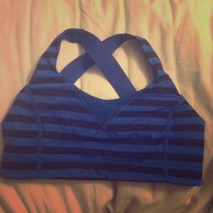 Lulu lemon sports bra