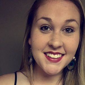 Meet your Posher, Catherine