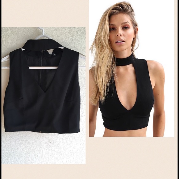 Black Sleveless Crop - Picture 3 of 4