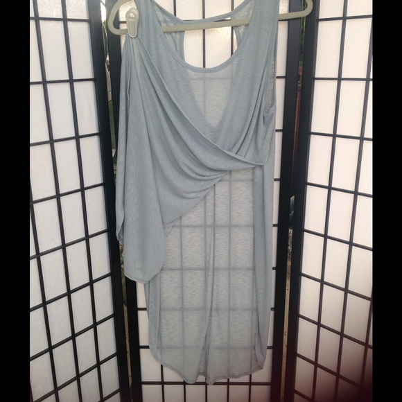 🆕Top - Picture 4 of 4