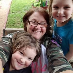 Meet your Posher, Andrea