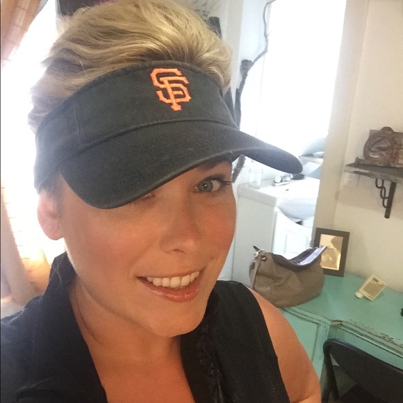 Meet your Posher, Brooke - Picture 3 of 6