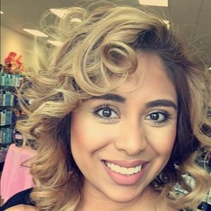 Meet your Posher, Paulina