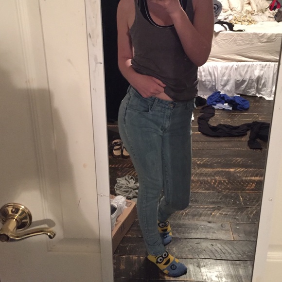 High waisted Levi jeans