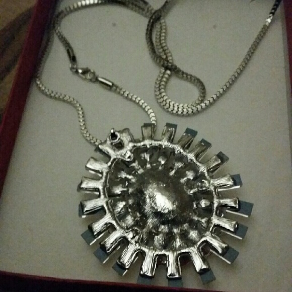 Pendant - Picture 4 of 4