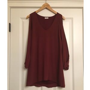 Tobi wine shift dress