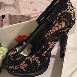 Be-autiful Two 💋💋 Black/Nude Lace High Heels 👠