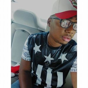 Meet your Posher, Devonte