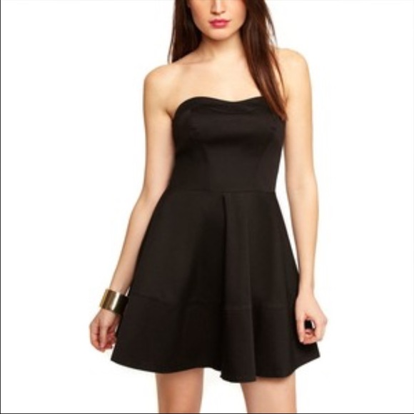 Express Flare Strapless Dress