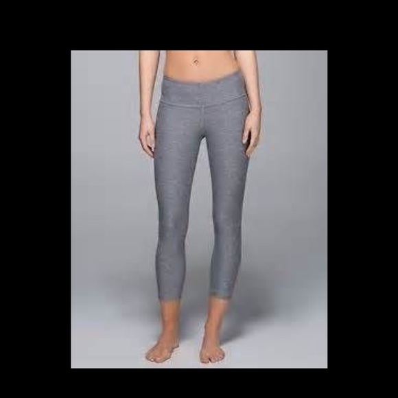 Lululemon Wunder Under III Crops