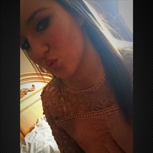 Meet your Posher, Haley