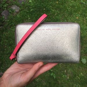 Marc by Marc Jacobs pink/gold wallet