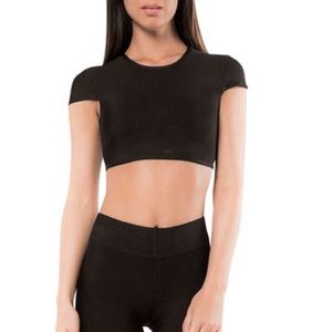 😍 Beautiful Femme Los Angeles Black Crop Top