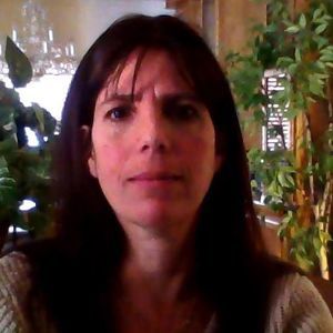 Meet your Posher, Lora