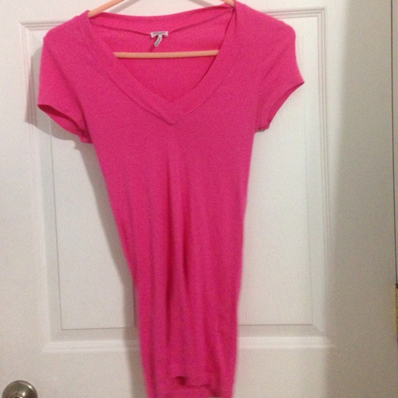 Bright pink v beck from spendid! Banana for views
