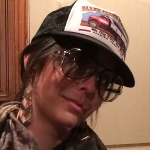 Meet your Posher, Alicia