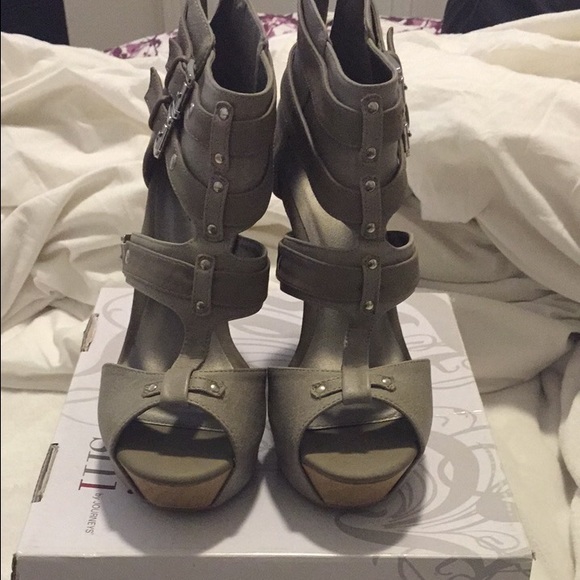 Platform wedges