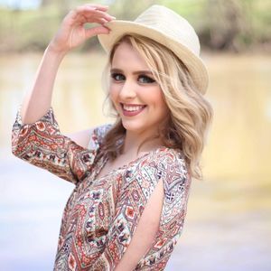 Meet your Posher, Savannah