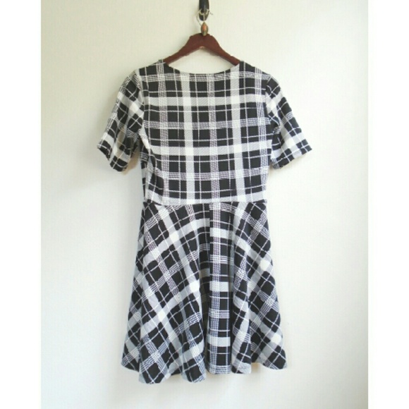 F21 Plaid Dress - Picture 2 of 3