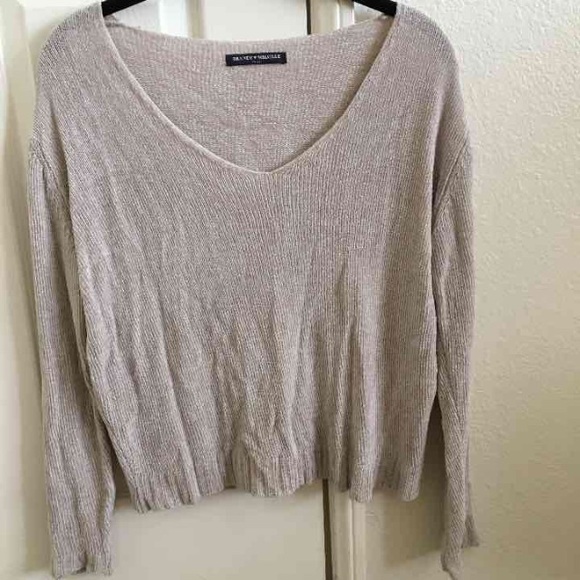 Brandy Melville cropped sweater