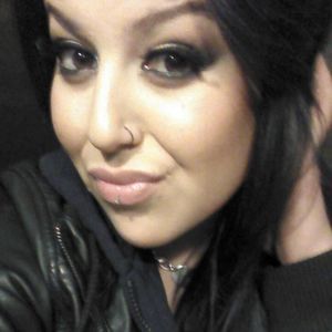 Meet your Posher, Zoraida