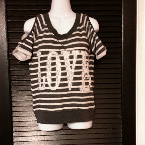 Short sleeve sweater shirt