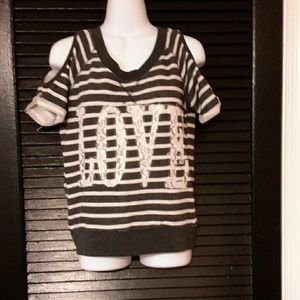 Short sleeve sweater shirt