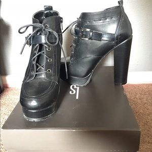 Pretty boots 😻😻😻