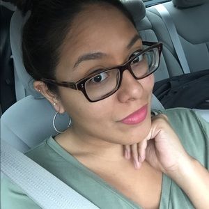 Meet your Posher, Krystal