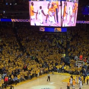 Meet your Posher, Simina