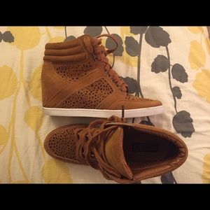 Deena & Ozzy Sneaker Wedge