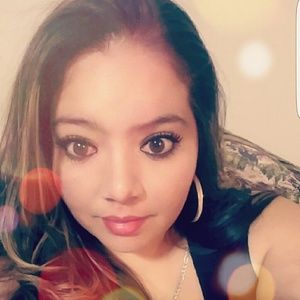 Meet your Posher, Mayra