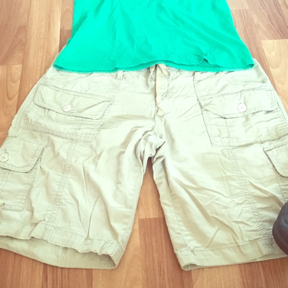 ✨SALE✨Bermuda cargo shorts - Picture 1 of 4