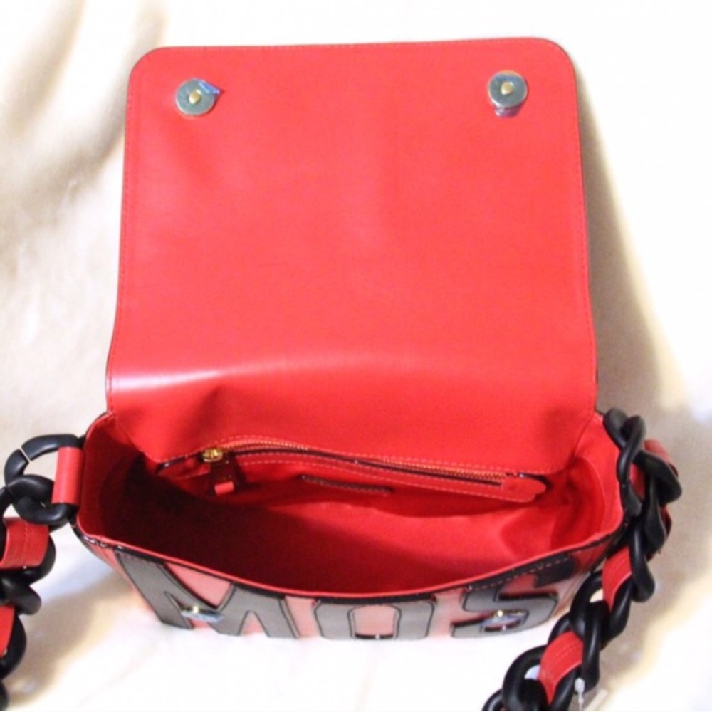 ✨HPx5✨Moschino Large Chain Crossbody Purse - Picture 7 of 8